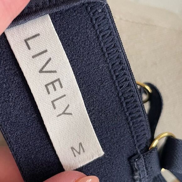 Lively Crochet Lace Bralette Size Medium - Picture 6 of 6